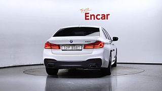 BMW 5-SERIES G30 2018