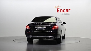 MERCEDES BENZ E-CLASS W213 2020
