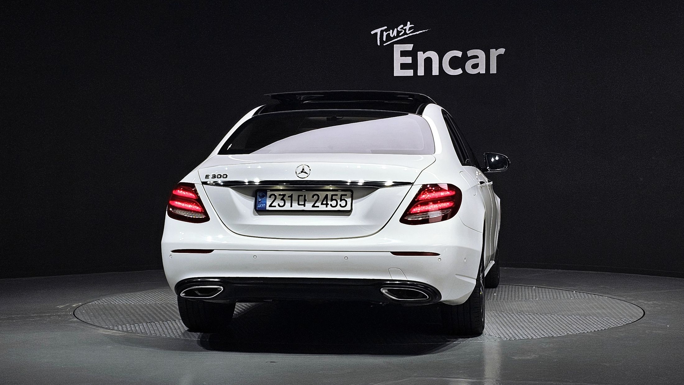 MERCEDES BENZ E-CLASS W213 2016