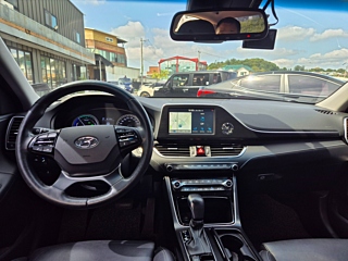 HYUNDAI GRANDEUR IG HYBRID 2018