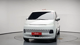 HYUNDAI STARIA 2025
