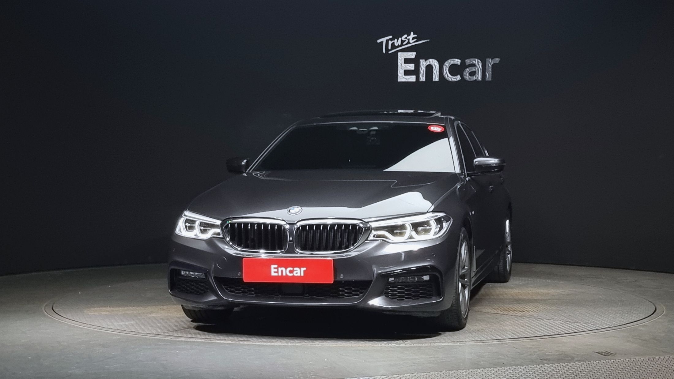 BMW 5-SERIES G30 2017