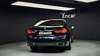 BMW 7-SERIES G11 2017