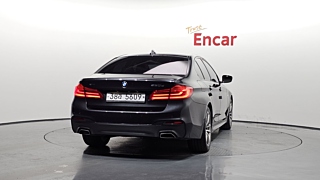 BMW 5-SERIES G30 2017