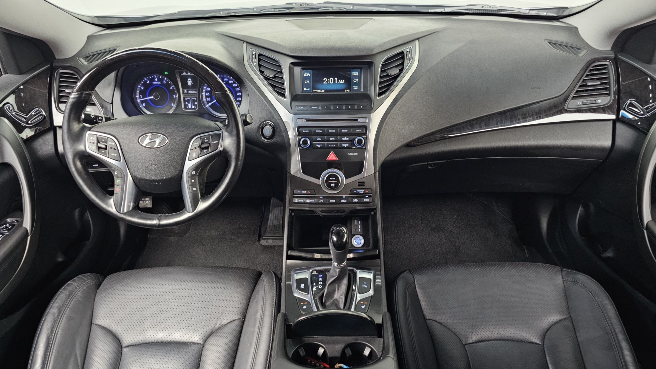 HYUNDAI GRANDEUR HG 2014