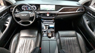 GENESIS EQ900 2017