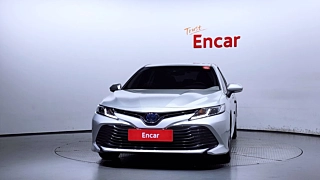 TOYOTA CAMRY XV70 2019