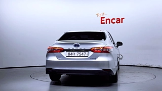 TOYOTA CAMRY XV70 2019