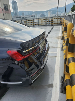 BMW 7-SERIES G11 2021