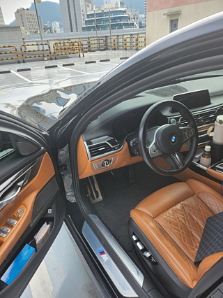 BMW 7-SERIES G11 2021