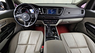 KIA CARNIVAL 2017