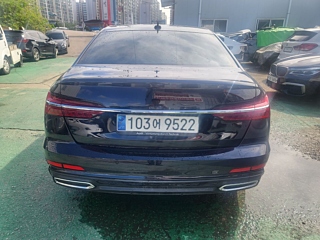 AUDI A6 C8 2023