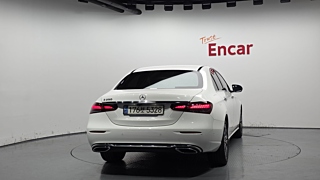 MERCEDES BENZ E-CLASS W213 2021