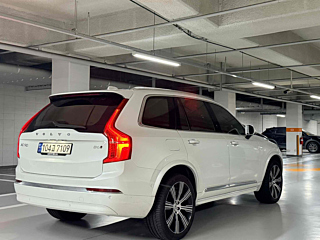 VOLVO XC90 2023