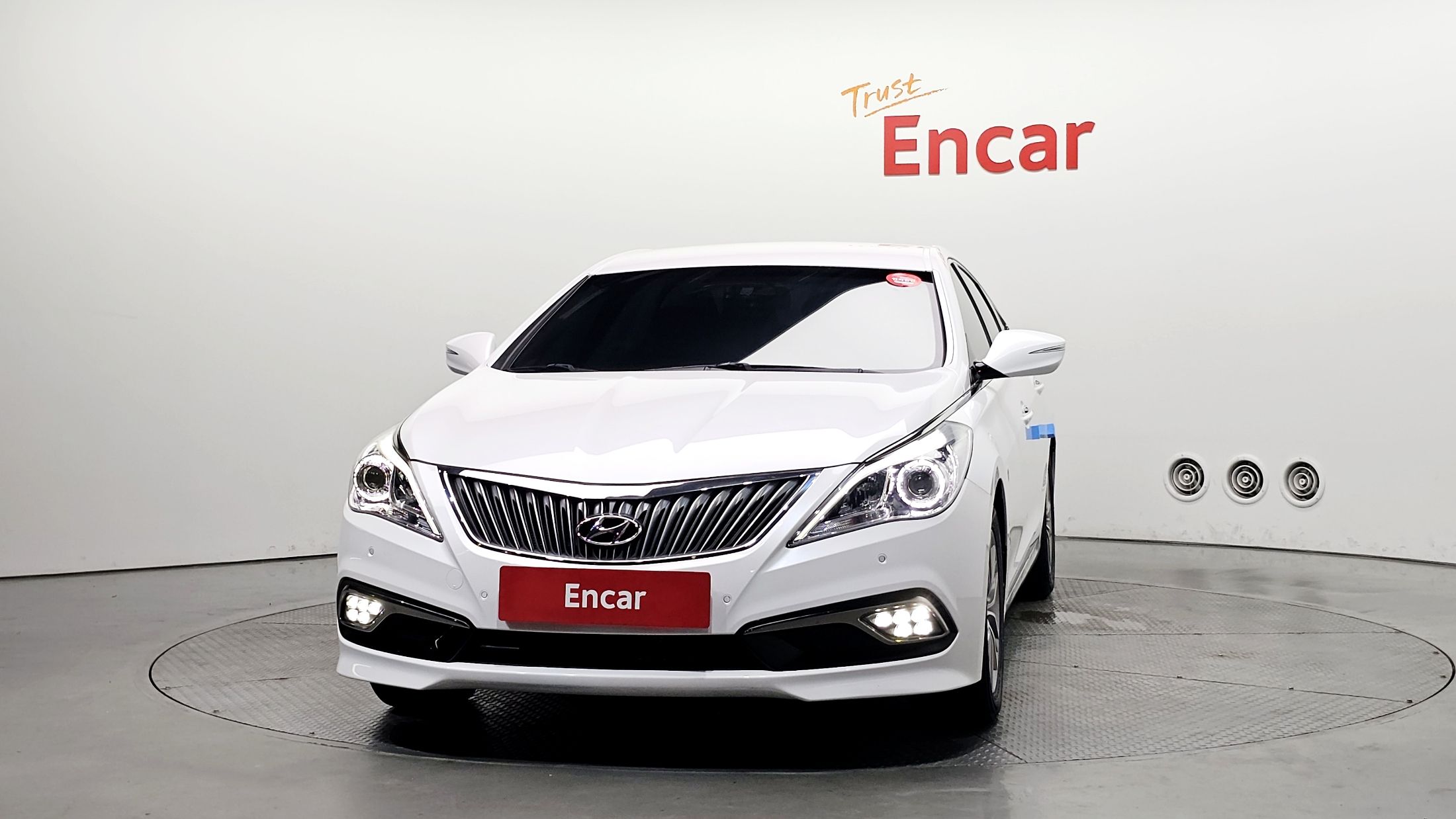 HYUNDAI GRANDEUR HG 2016