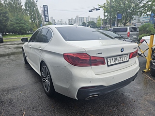 BMW 5-SERIES G30 2020