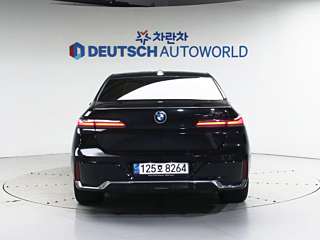 BMW 7-SERIES G70 2022