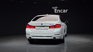 BMW 5-SERIES G30 2020