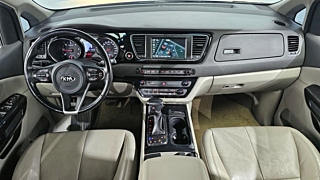 KIA CARNIVAL 2017