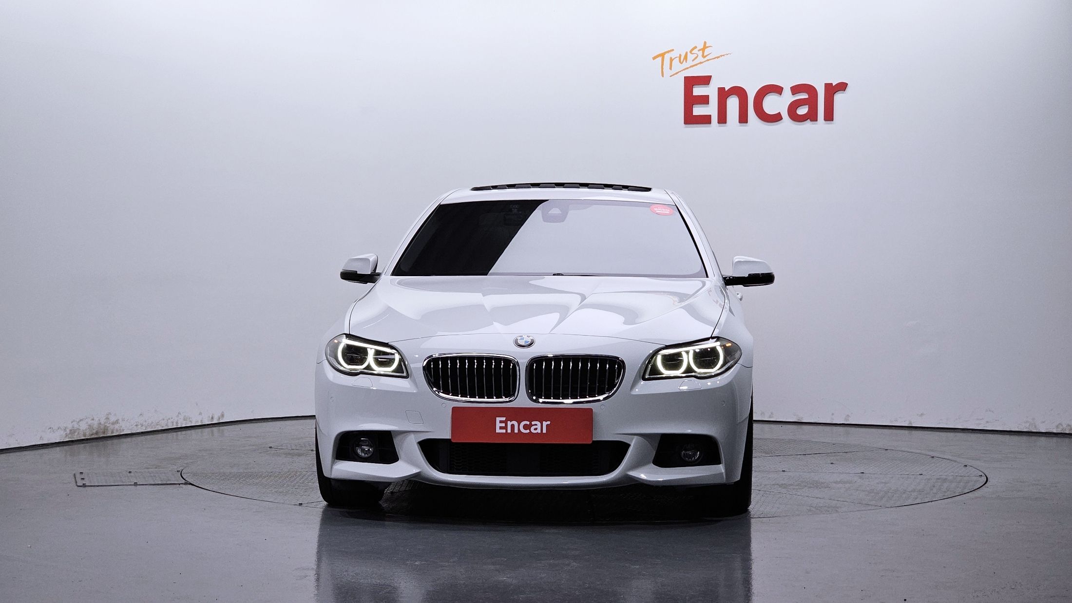 BMW 5-SERIES F10 2016