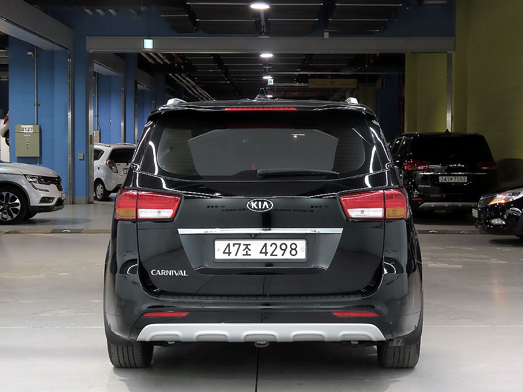 KIA CARNIVAL 2014