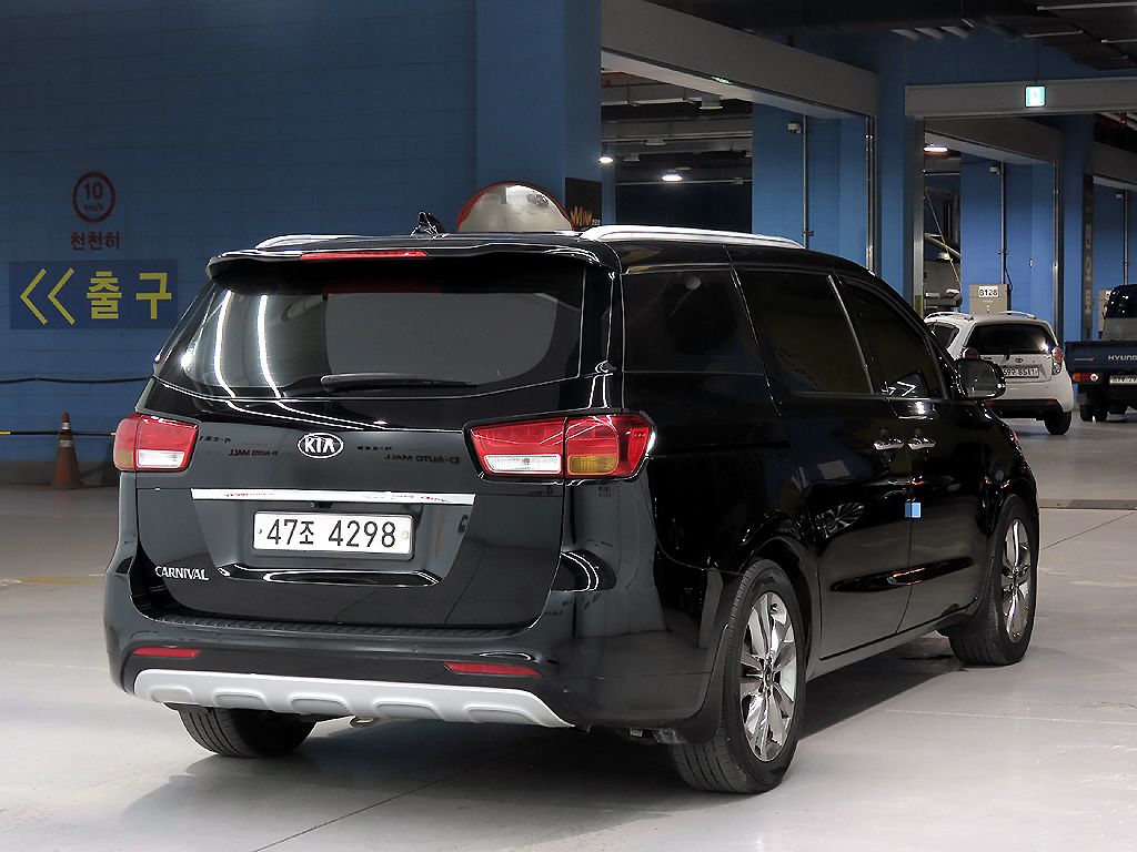 KIA CARNIVAL 2014
