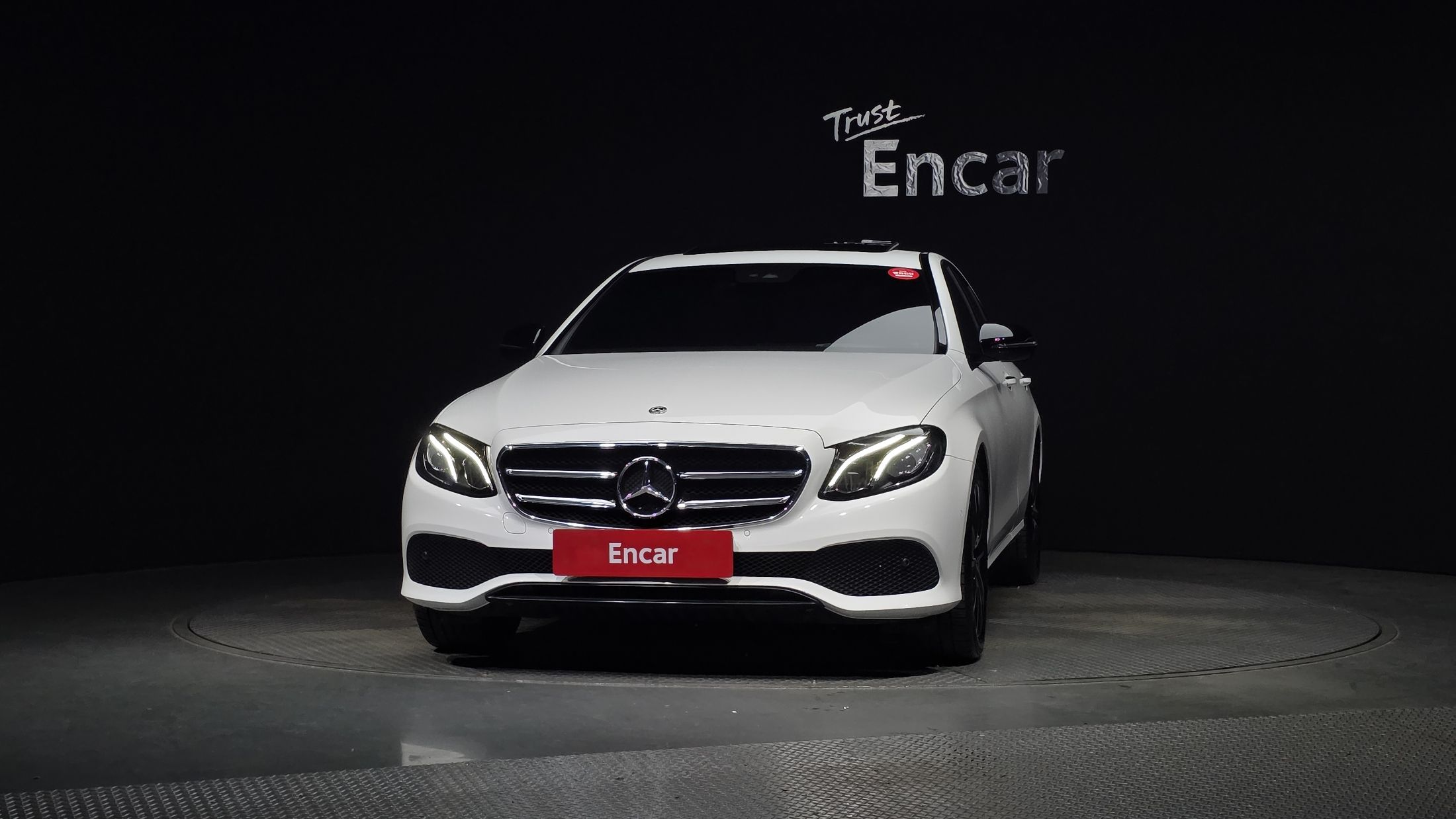 MERCEDES BENZ E-CLASS W213 2020