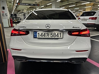 MERCEDES BENZ E-CLASS W213 2022