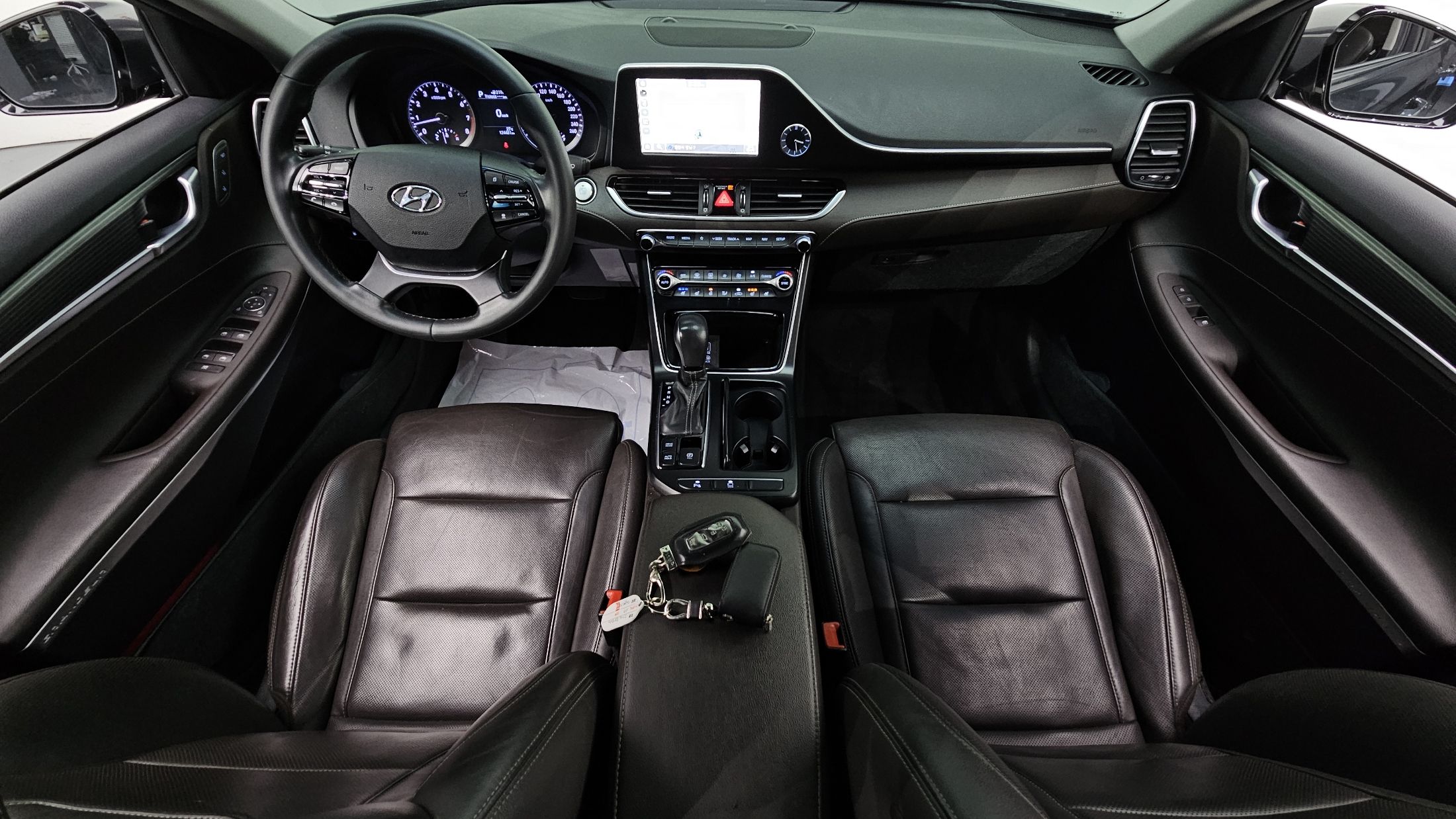 HYUNDAI GRANDEUR IG 2017