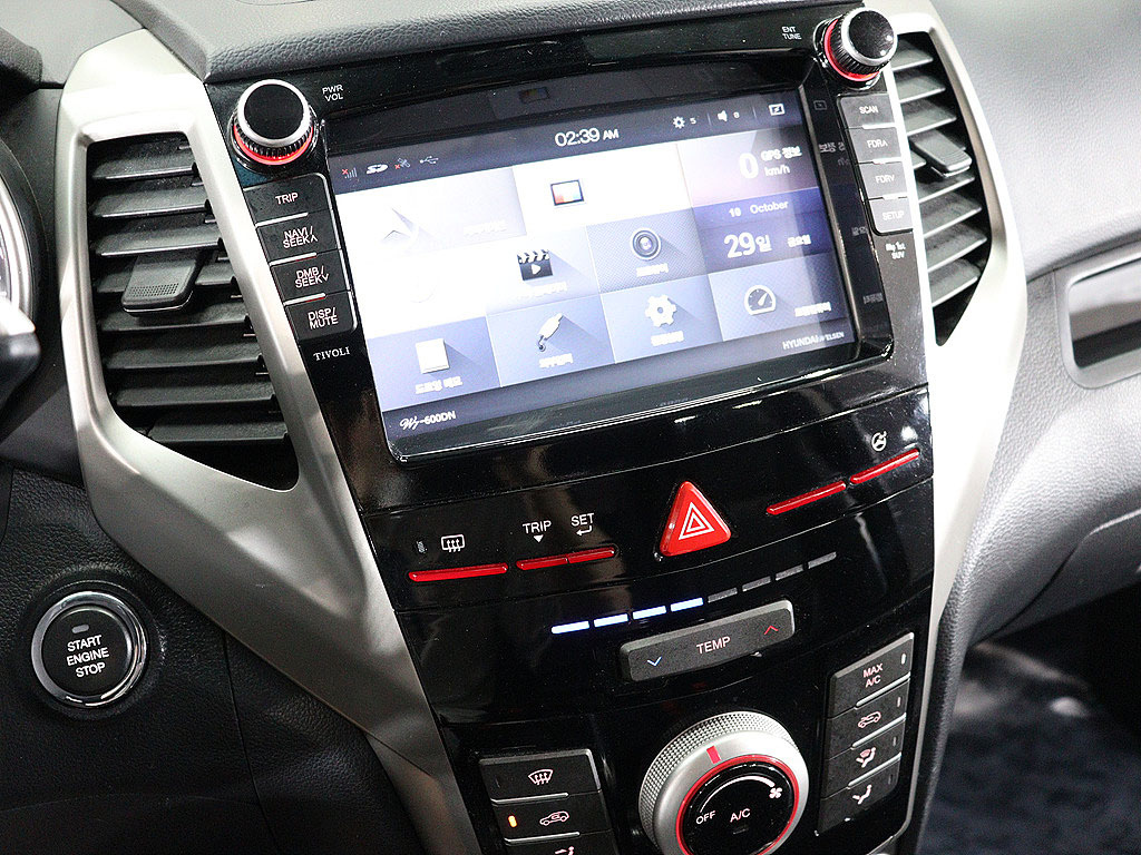 SSANGYONG TIVOLI 2016