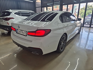 BMW 5-SERIES G30 2023