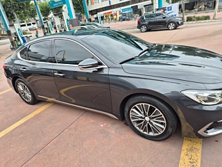 HYUNDAI GRANDEUR IG HYBRID 2017