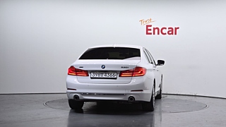BMW 5-SERIES G30 2020