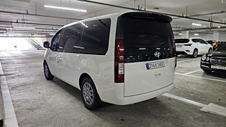 HYUNDAI STARIA 2025
