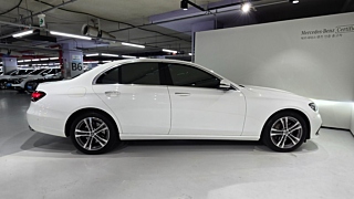MERCEDES BENZ E-CLASS W213 2022