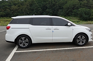 KIA CARNIVAL 2019