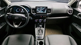 HYUNDAI VENUE 2025