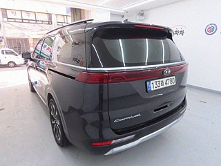 KIA CARNIVAL 2021