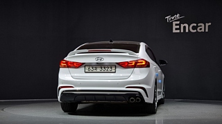 HYUNDAI AVANTE AD 2017