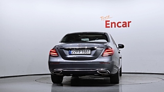MERCEDES BENZ E-CLASS W213 2018