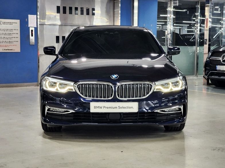 BMW 5-SERIES G30 2020