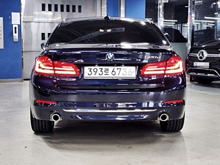 BMW 5-SERIES G30 2020