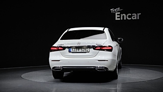 MERCEDES BENZ E-CLASS W213 2021
