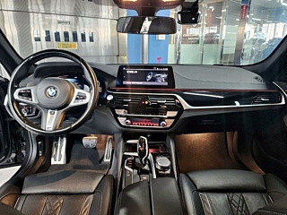 BMW 5-SERIES G30 2020