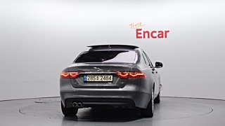 JAGUAR XF X260 2018