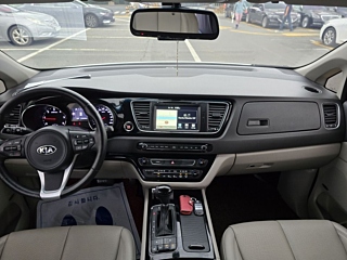 KIA CARNIVAL 2016