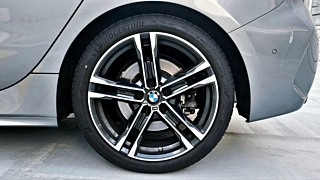 BMW 1-SERIES F40 2022