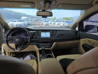 KIA CARNIVAL 2019