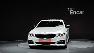 BMW 5-SERIES G30 2017
