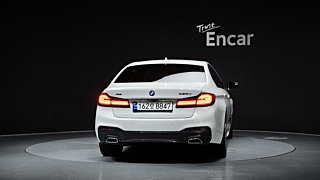 BMW 5-SERIES G30 2017